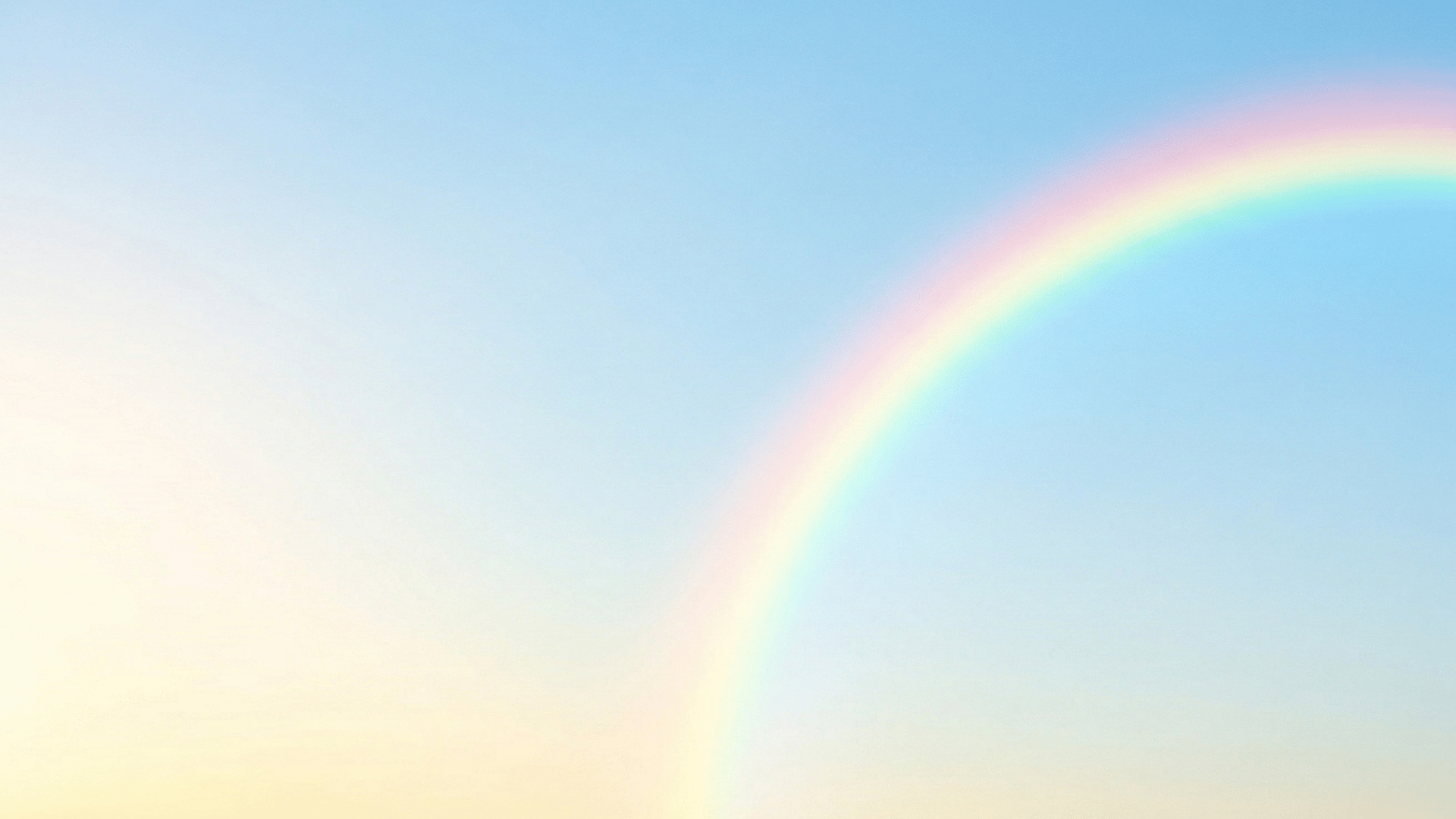 背景　空にかかる虹